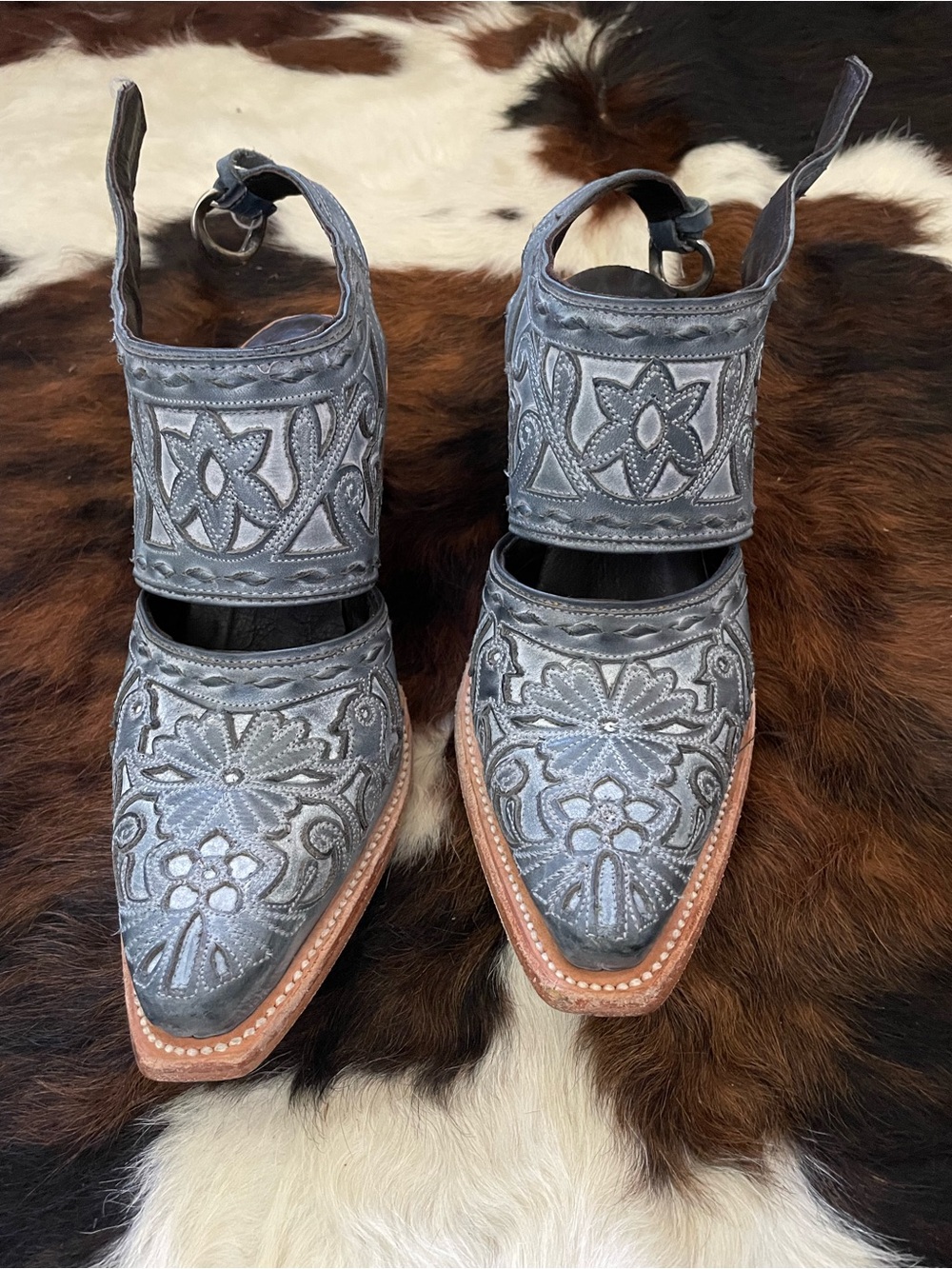 Lane Robin Mule